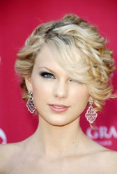 Taylor Swift With A Textured Chignon