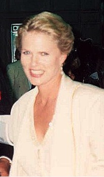 Snowy Haired Sharon Gless Rocks On Burn Notice - Sharon Gless at the Governor's Ball after the 43rd Annual Emmy Awards, August 25, 1991 - Wikipedia - All Rights Reserved