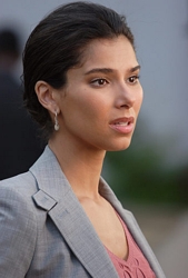 Image of Roselyn Sanchez as Elana on Without A Trace - Photo: Eric Liebowitz/CBS ©2006 CBS Broadcasting Inc. - All Rights Reserved.
