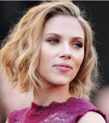 Scarlett Johansson At 2011 Academy Awards