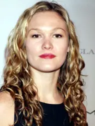 Julia Stiles With Long Curly Hair