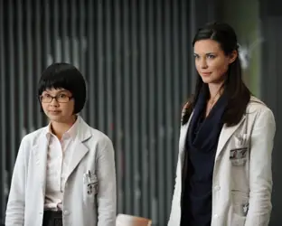 Charlyne Yi as Park and Odette Annable as Adams On House