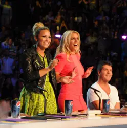 Demi Lovato With Blonde Top Knot On X Factor - Fox/TV