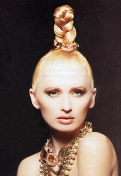Hair & Makeup: Sherri Jessee - Photo: Roberto Ligresti