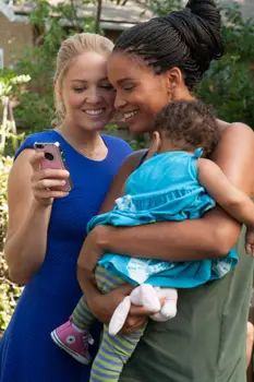 PARENTHOOD -- "The Scale of Affection is Fluid" Episode 605 -- Pictured: (l-r) Erika Christensen as Julie Braverman, Joy Bryant as Jasmine -- (Photo by: Colleen Hayes/NBC) 