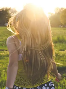 Image of Long Blonde Hair Flowing In The Sunlight - Morgan Session Unsplash.com - Creative Commons License - All Rights Reserved