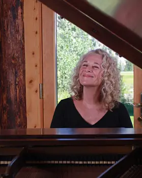 Singer-songwriter Carole King will receive honors for 2015 on THE 38TH ANNUAL KENNEDY CENTER HONORS, on CBS. Photo: CK Ranch Studio/Courtesy of The Kennedy Center Honors - All Rights Reserved