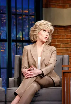 Jane Fonda - LATE NIGHT WITH SETH MEYERS - May 12, 2015 -- (Photo by: Lloyd Bishop/NBC) - 2015 NBC Universal Media, LLC