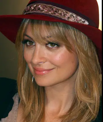 How To Go From Nicole Richie's Buttery Blonde To Brunette Haircolor?