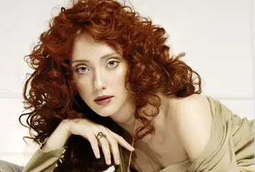 Great Lengths Naturally Curly Red Hair