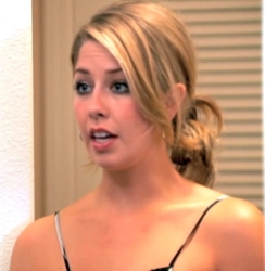 Holly Montag Cute Messy Stacked Ponytail