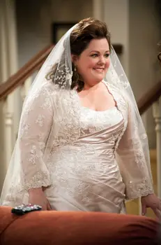 "The Wedding" -- Molly (Melissa McCarthy) Mike & Molly on the CBS Television Network. Photo: Jaimie Trueblood/CBS ©2012 CBS Broadcasting, Inc. All Rights Reserved. 