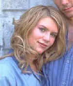 claire_big.jpg (4104 bytes)