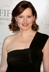 Geena Davis With Deep Side Part & Side Swept Bangs