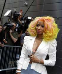 Nicki Minaj Wearing Blonde Wig With Pink Highlights